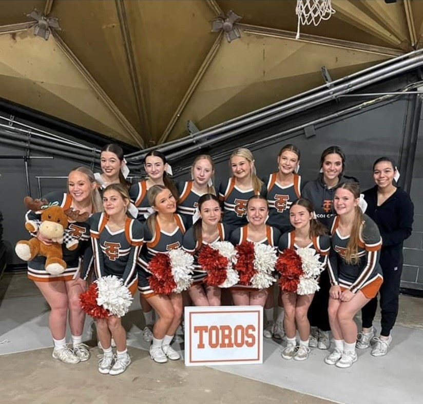 Cheerleading – Tocoi Creek High School